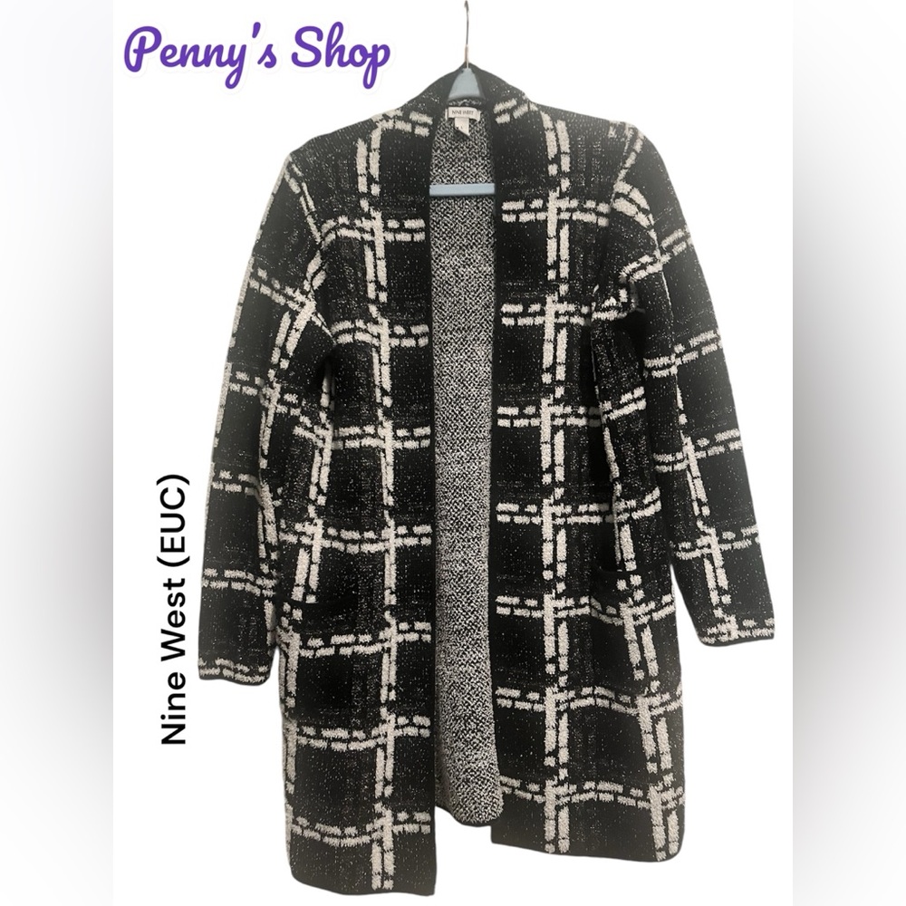 EUC Women’s Nine West duster sweater in black and white with silver detail